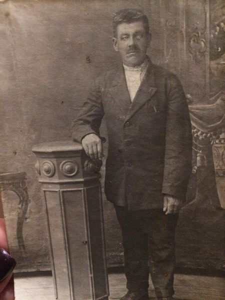 Файл:Тарбаев Алексей Трофимович (1886).jpg