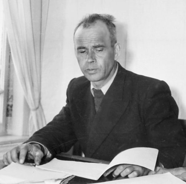 Файл:Супруненко Николай Владимирович (1911) 1.jpg