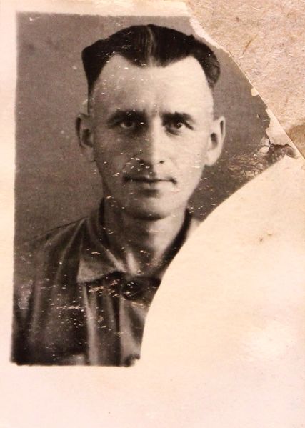 Файл:Черников Владимир Васильевич (1908).JPG