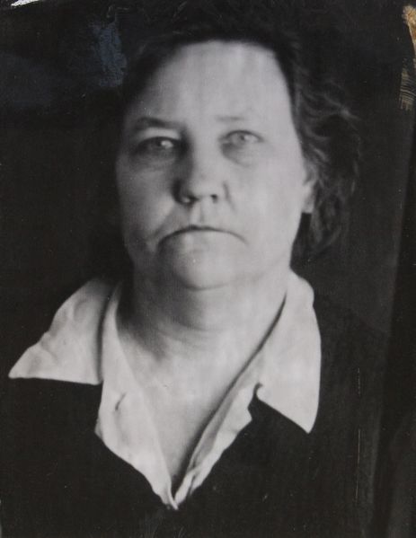 Файл:Гартман Галина Андреевна (1892).JPG