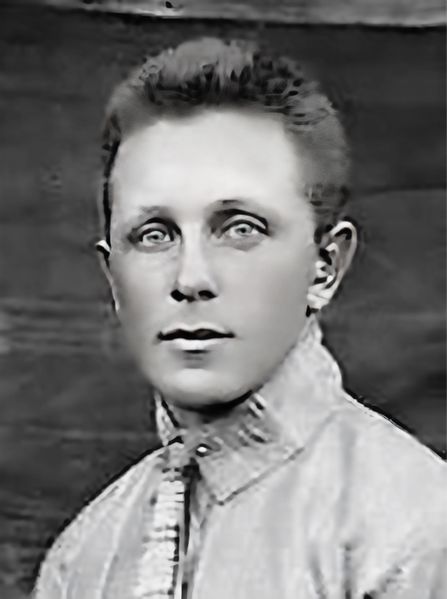 Файл:Дед Аркадий.jpg