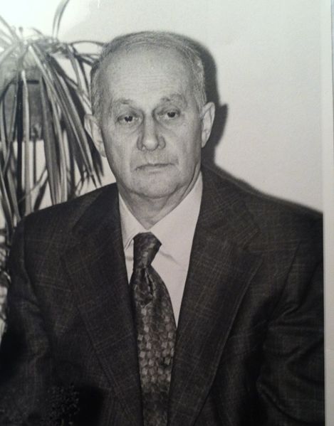 Файл:Pini O 2.jpg