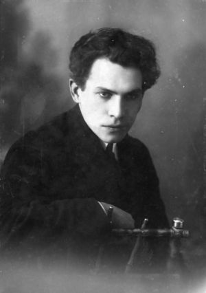 Овчинников Павел Дмитриевич (1906).jpg