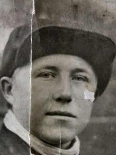 Файл:Хомяков Геннадий Александрович 19 лет.jpeg