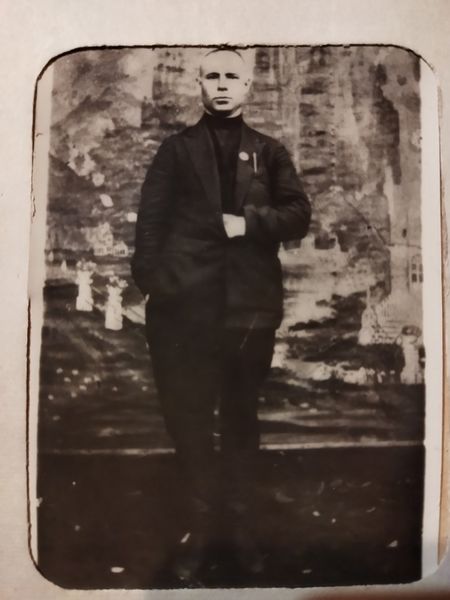 Файл:Тархов Дмитрий Андреевич (1894).jpg