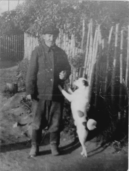 Файл:Везолайнен Михаил Андреевич (1889).jpg