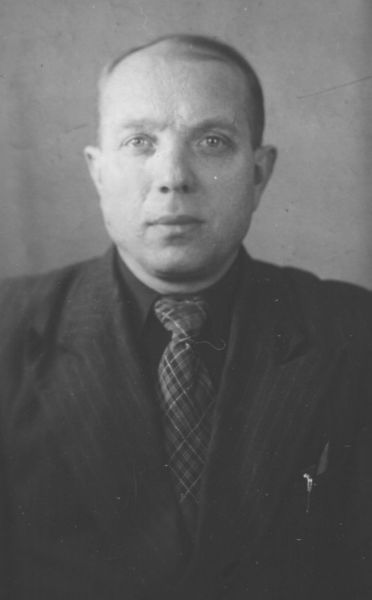 Файл:Стрельцов Ефим Корнеевич (1906).jpg