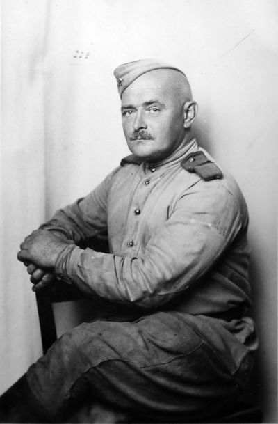 Khmelinskii Evg Mikh P1040926 bw.jpg