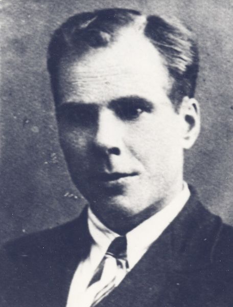 Файл:Игнатьев Георгий Андреевич (1895).jpg