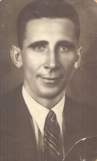 Дед Очеретин КВ.jpg