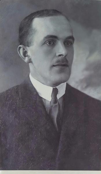 Файл:Петер Эмиль Юзефович (1894).jpg