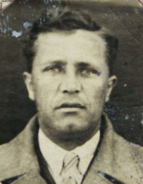 Файл:Гиллих Владимир Михайлович (1907).JPG