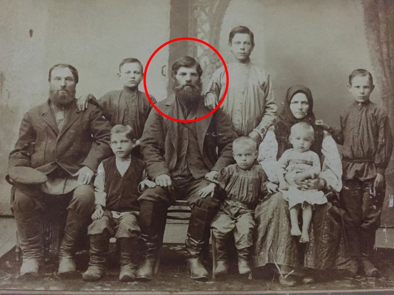 Файл:Сергей Осипович с семьей.jpg