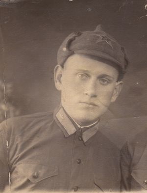 Лихачев Николай Трофимович (1914).jpg