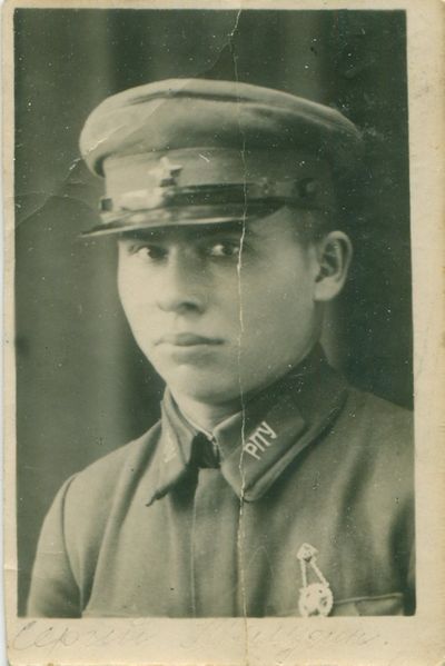 Файл:Мелузин Сергей Николаевич (1920).jpg