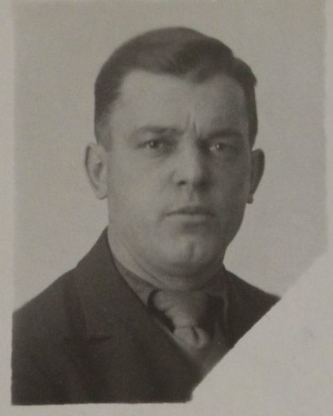 Файл:Харитонов Михаил Иванович (1910).jpg