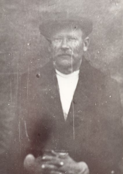 Файл:Богданов Егор Федорович (1890).jpg