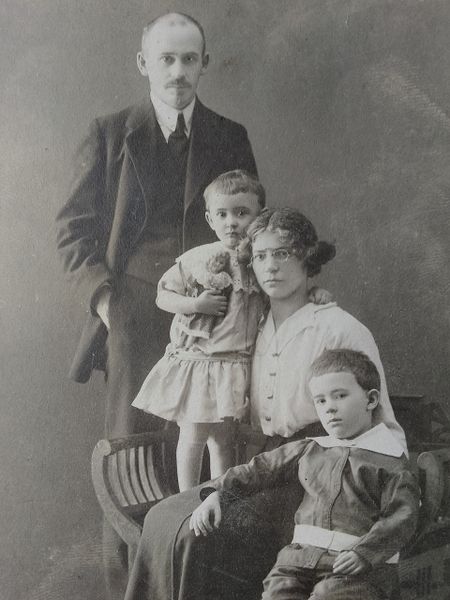 Файл:Сургучов Александр Павлович (1880) 2.jpg