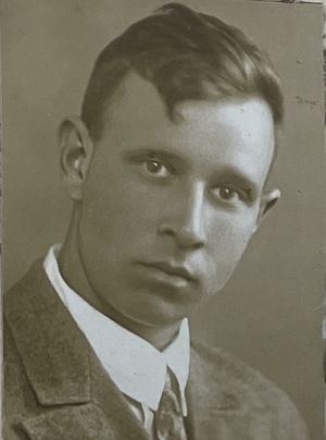 Анасовский Евгений Александрович (1908).JPG