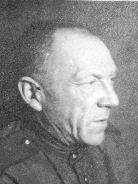 Файл:Лавринович Николай Васильевич (1897).jpg