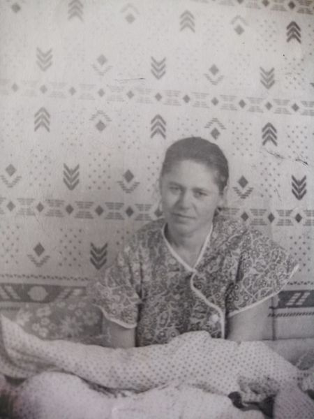 Файл:Вингерт Луиза Андреевна (1940).jpg