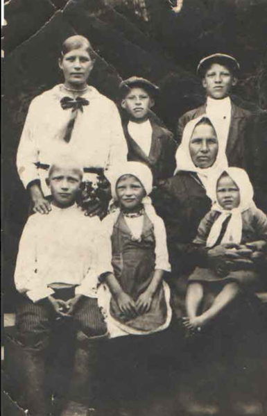 Файл:Семья Петра Корнева.png