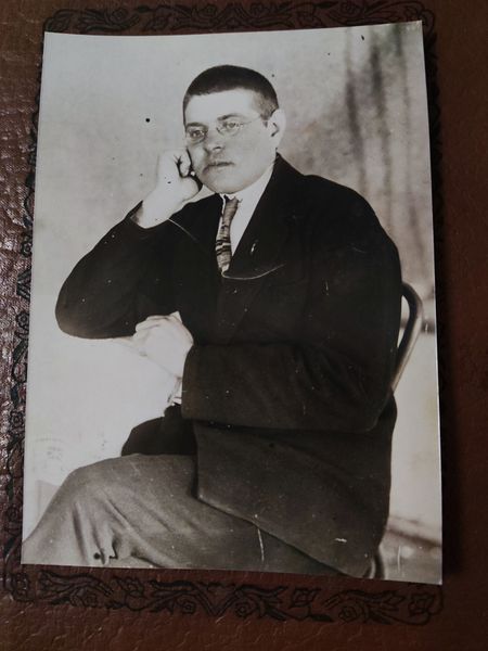 Файл:Изаак Абрам Францевич (1905).jpg