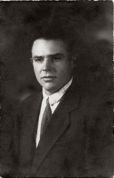 Файл:Кожухов Степан 1927.jpg