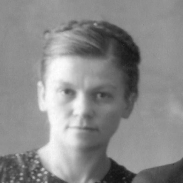 Файл:Ничикова ЕВ 1950.jpg