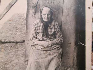 Архандопуло Анастасия Парасковна (1886).jpg