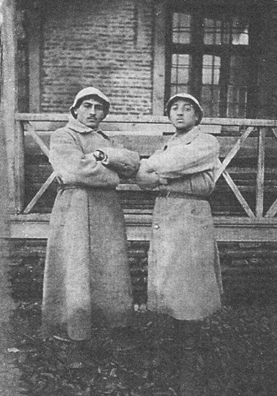 Шафиев Абдулла и Амираслан Оруджев (Гянджа, воен. уч-ще, 1919).jpg