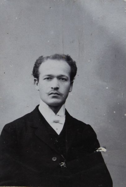 Файл:Сучилин Петр Иванович (1887)-1.jpg