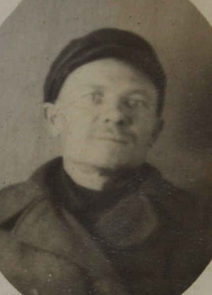 Файл:Дмитриев Яков Васильевич (1900).JPG