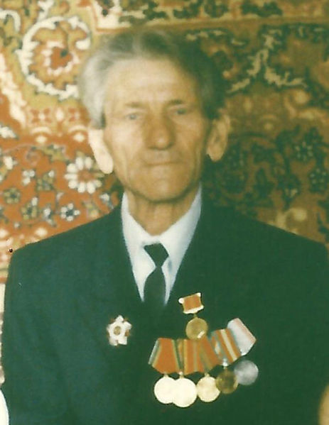 Файл:Дед с орденами.jpg