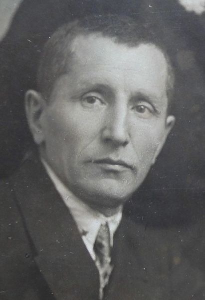 Файл:Кричевский Израиль Ильич (1886).jpg