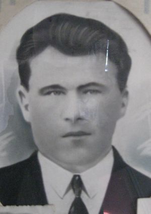 Малиновский Федор Никифорович (1912).JPG