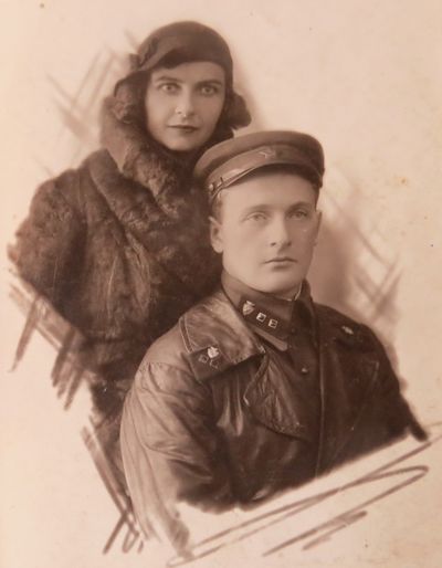 Конради Роберт с женой Эльзессер Эммой Христиановной.JPG