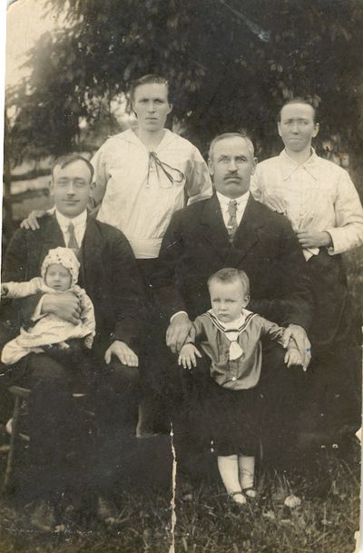 FamiliePulzin1936.jpg