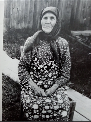 Кузнецова Любовь Ивановна (1900).png