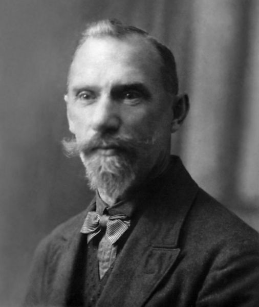 Файл:Поссель Герман Альбертович (1884).jpg