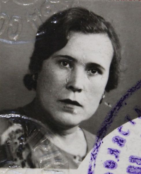 Файл:Пчеличенко Зинаида Николаевна (1896).JPG