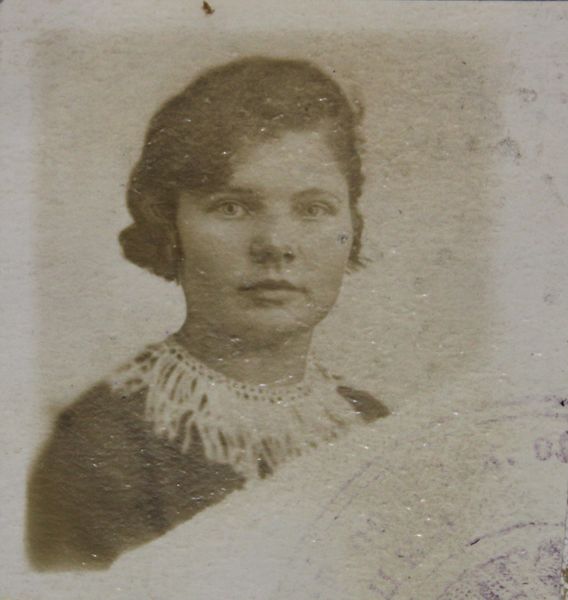 Файл:Истратова Анна Павловна (1913).JPG