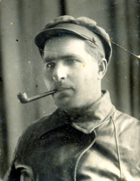 Файл:Радченко Георгий Нестерович (1895).jpg