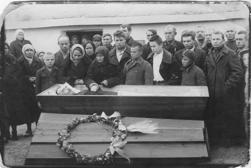 Файл:Аркадий Петрович.jpg