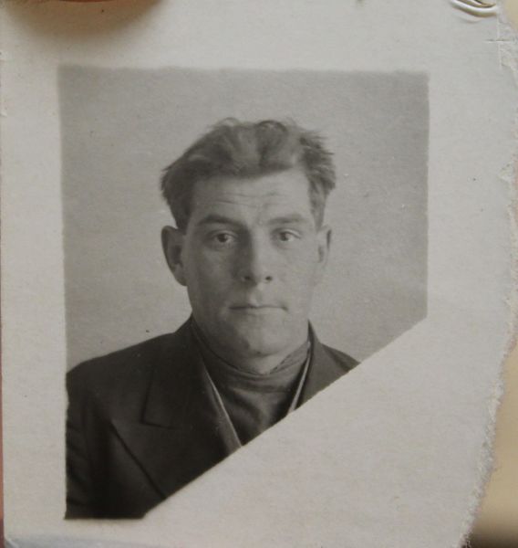 Файл:Ляличкин Николай Иванович (1911).JPG