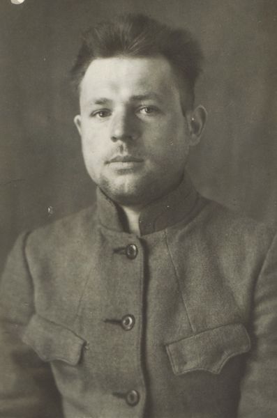 Файл:Сушинский Виктор Осипович (1906).jpg