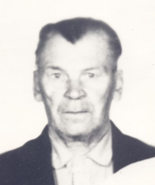 Файл:Лаптенок Михаил Михайлович (1920) 1.jpg