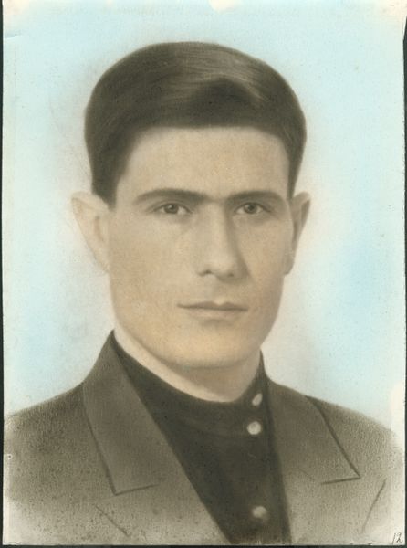 Файл:Сагоян Петр Осипович (1902).jpg