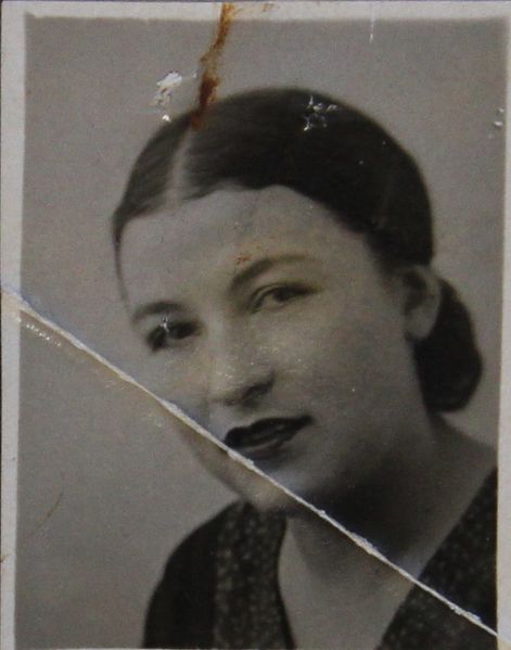 Файл:Клейман Татьяна Степановна (1915).JPG