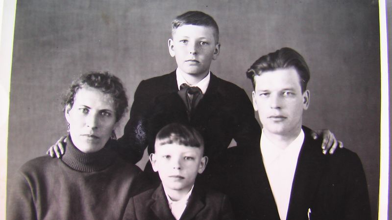 Файл:Дочь Мария с семьей.jpg